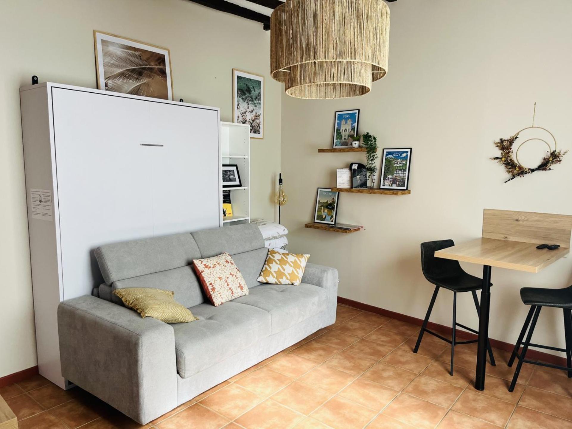 Logement, Plein Centre Du Village De Verzy Екстер'єр фото